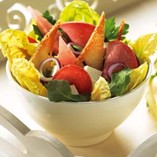 Lækker salat med Kartoffelspegepølse